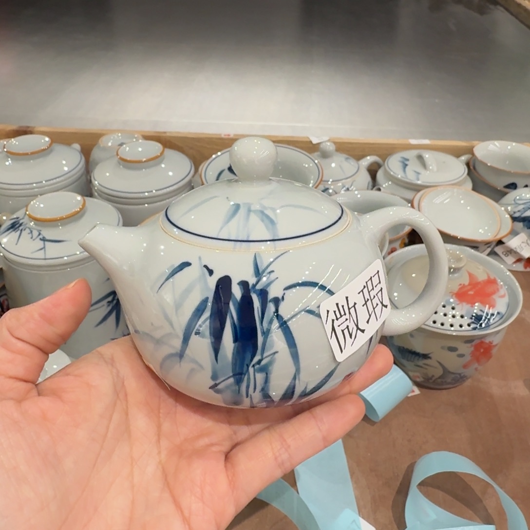 釉下手绘茶具微瑕