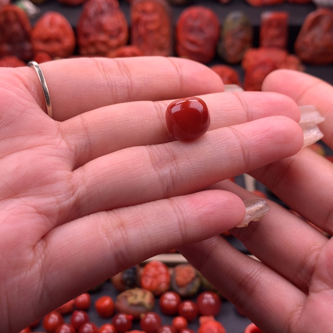 南红玛瑙南红川料原矿老型12mm未镶嵌