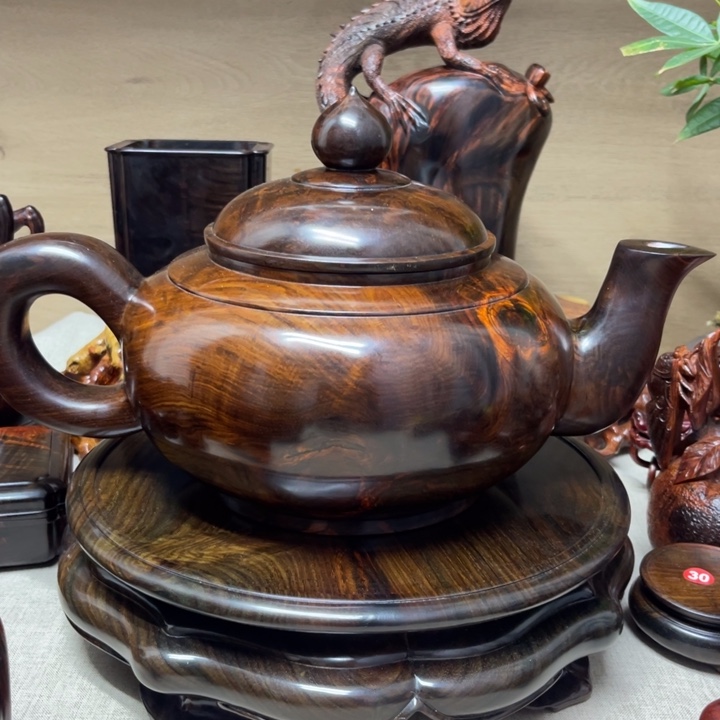 六***道交趾黄檀（大红酸枝）