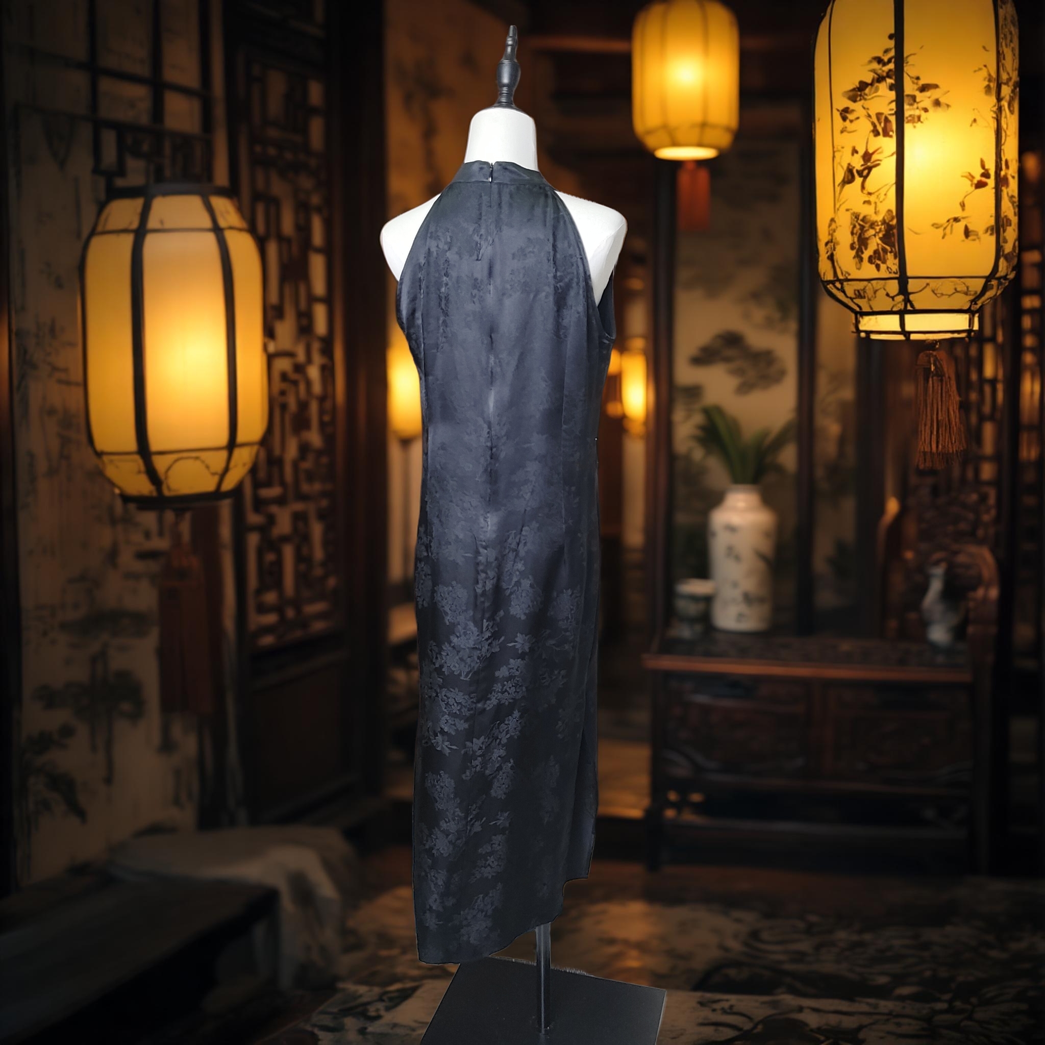 黑色提花缎面萝桑蚕丝高级复古挂脖连衣裙2025新款法式长裙