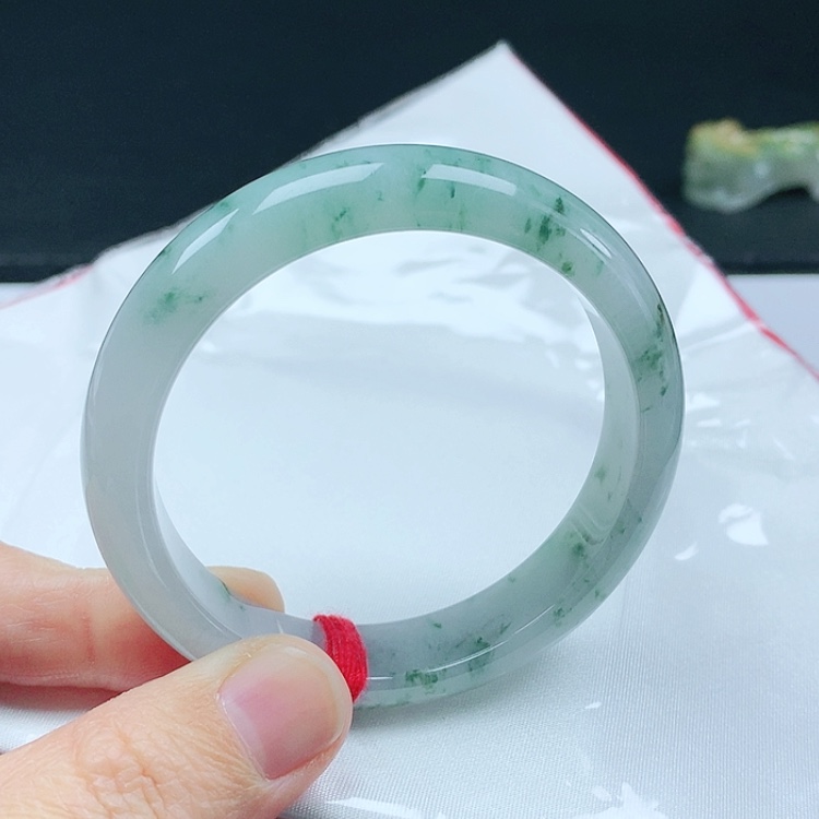 【闪购商品】翡翠手镯未镶嵌天然翡翠手镯