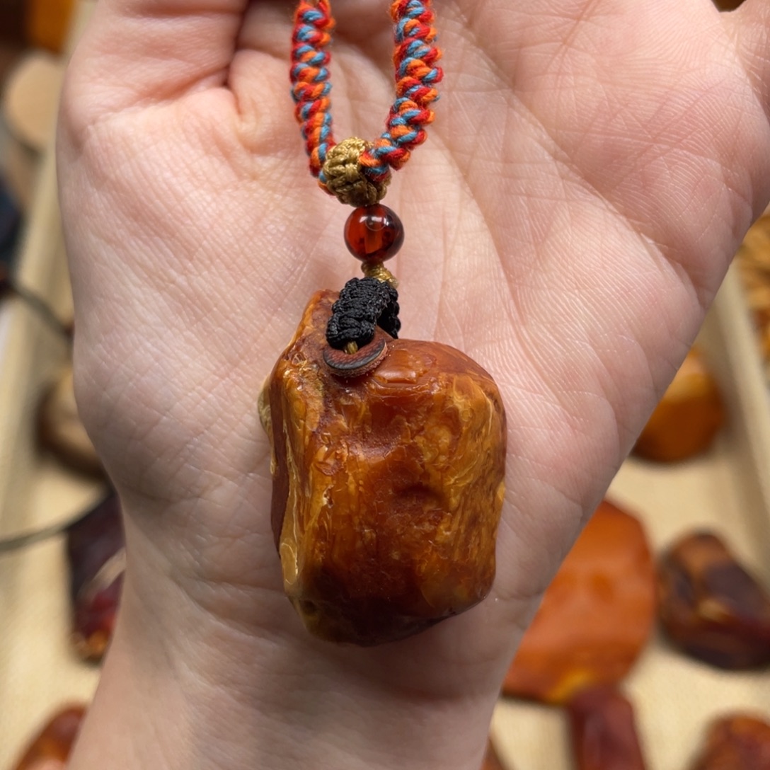 琥珀未镶嵌珠宝奇石