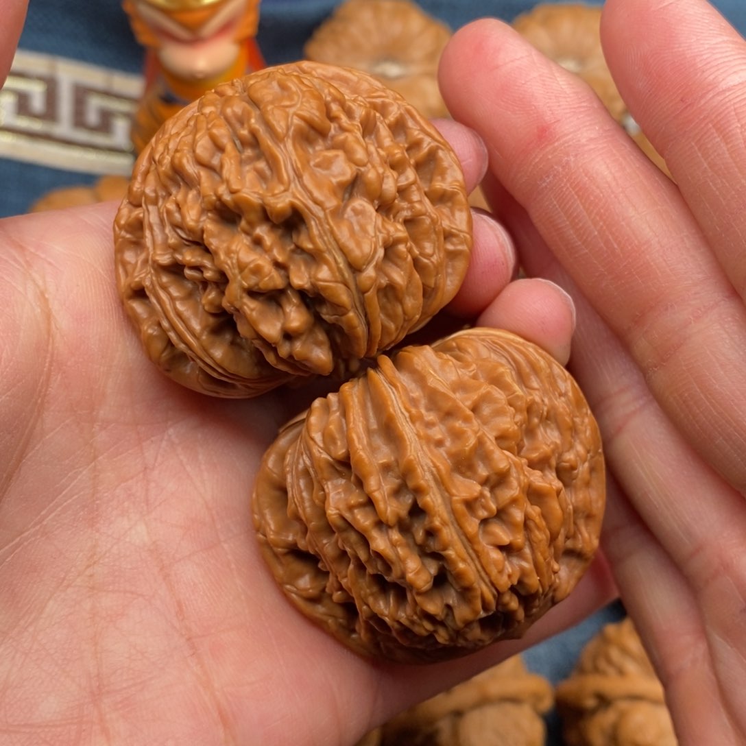 文玩核桃把件45汉高楼