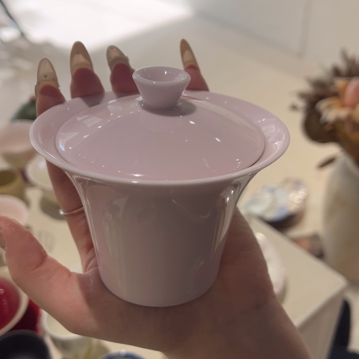 孤品微瑕。                    