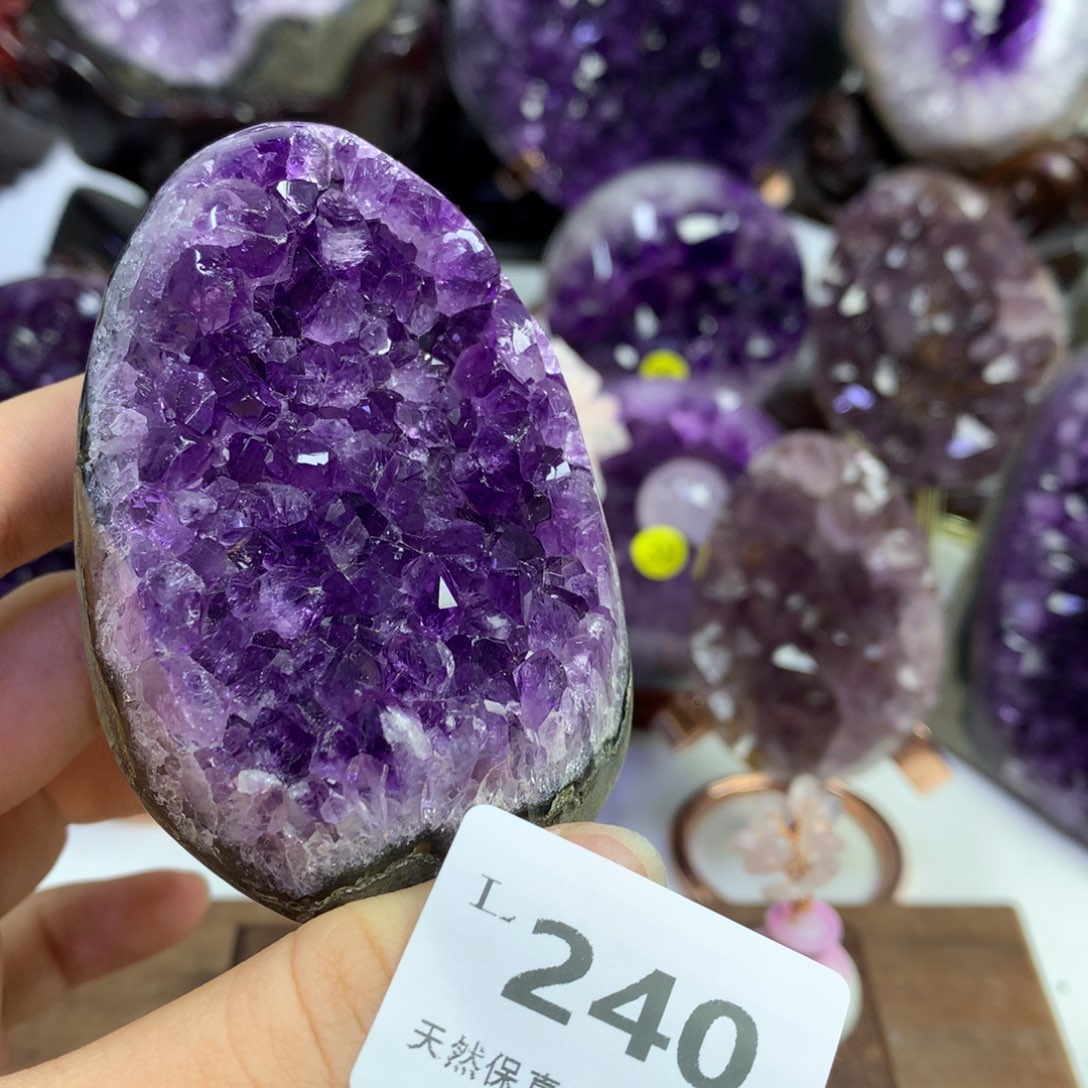 紫晶大型摆件（非配饰）未镶嵌
