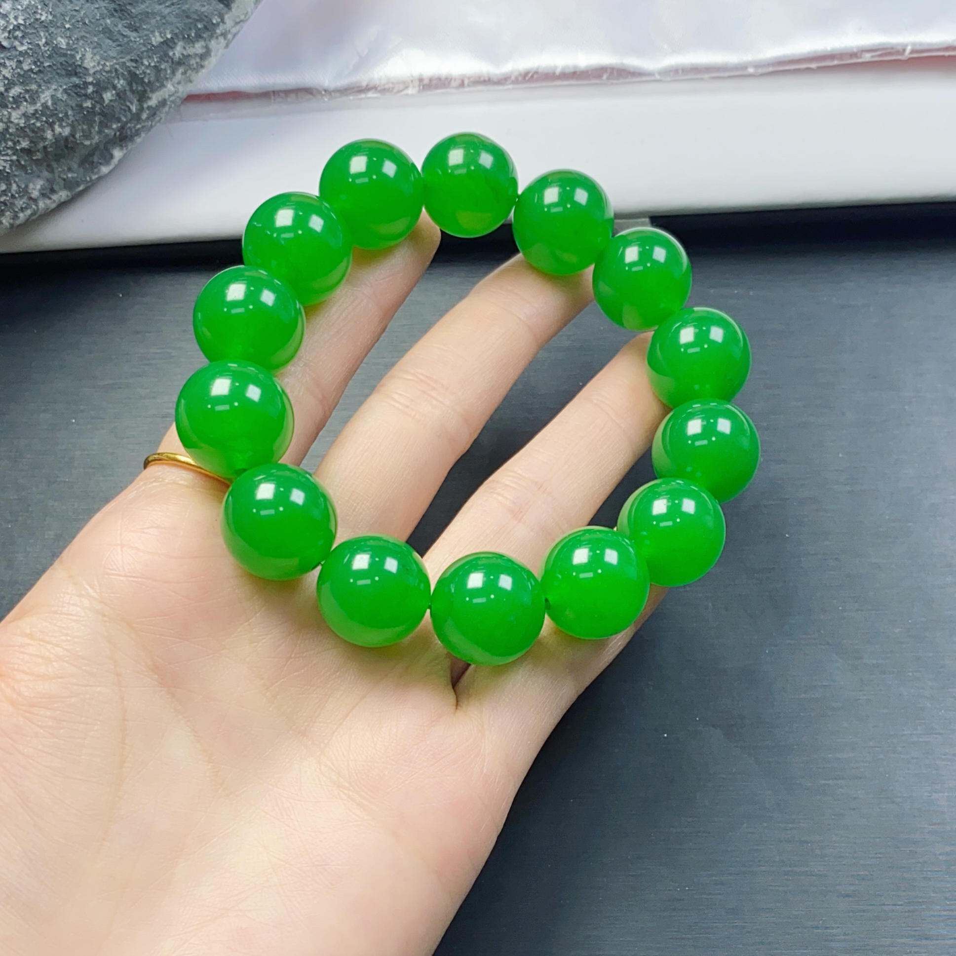 【聚宝严选】A594绿手串16妈妈款精致精美气质百搭