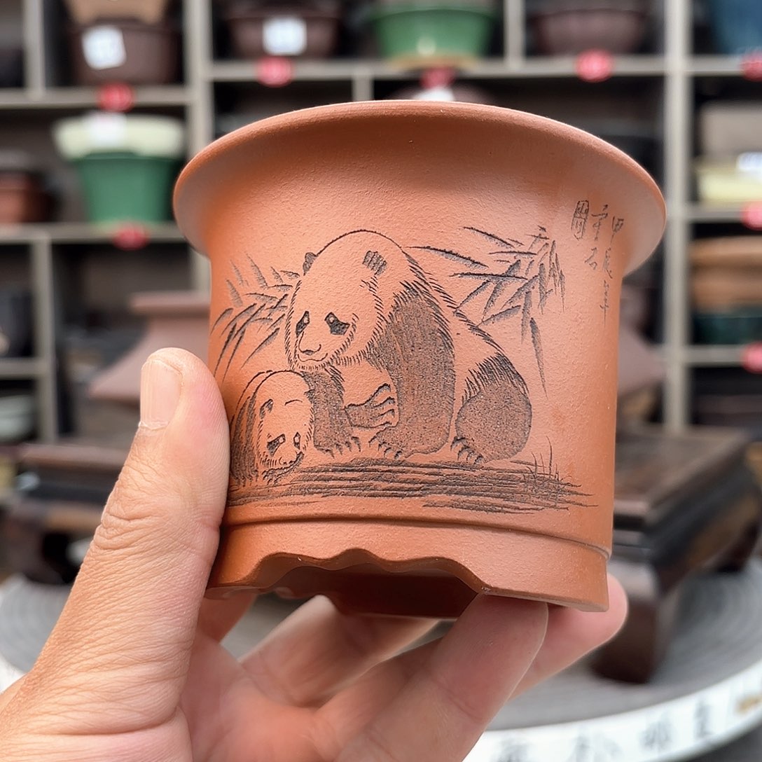 紫砂花盆紫砂的味道很浓很