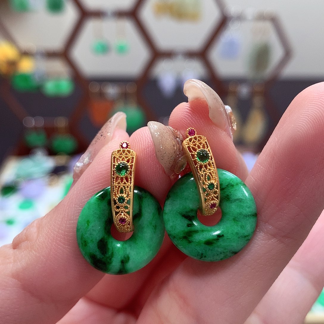 翡翠耳饰银S925镶嵌天然翡翠