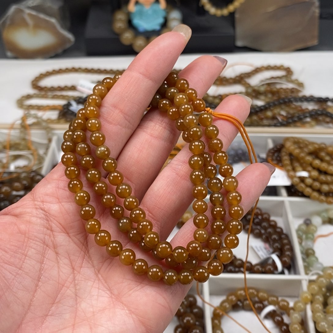 和田玉（糖玉）手串未镶嵌略**～