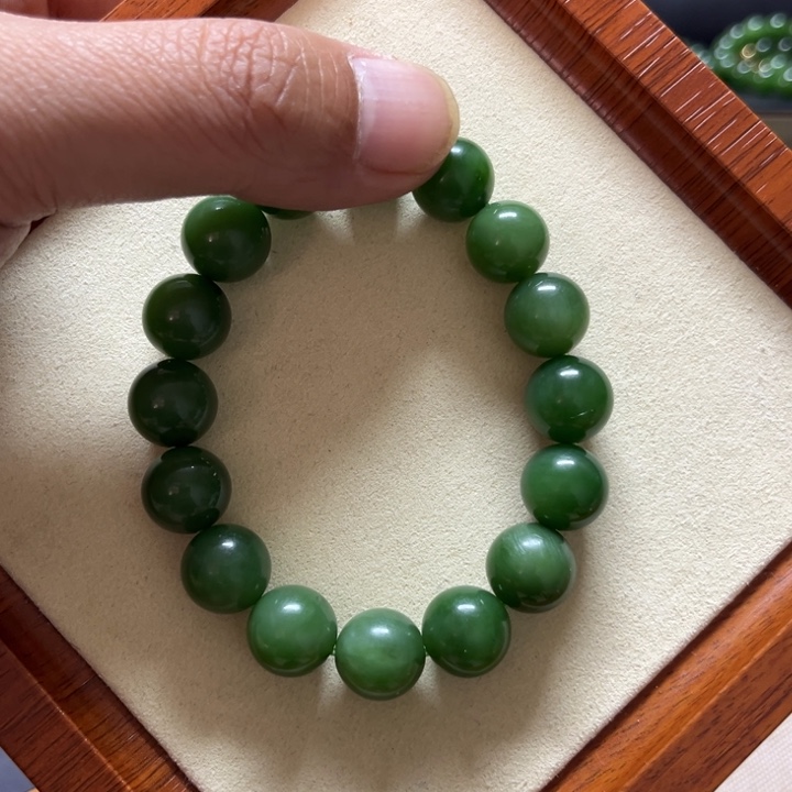和田玉（碧玉）手链未镶嵌