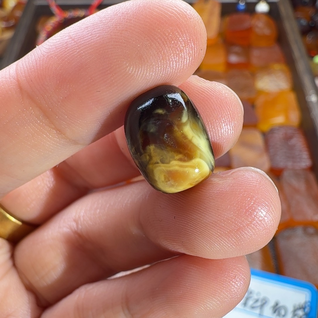 未镶嵌颈饰琥珀花蜡随型珠