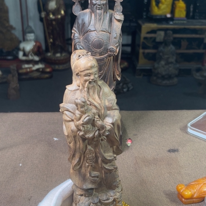 精品摆件工艺品等