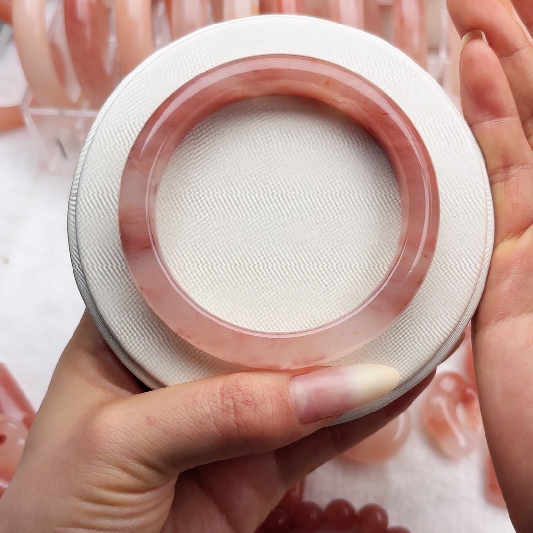 石英质玉手镯未镶嵌・*・60