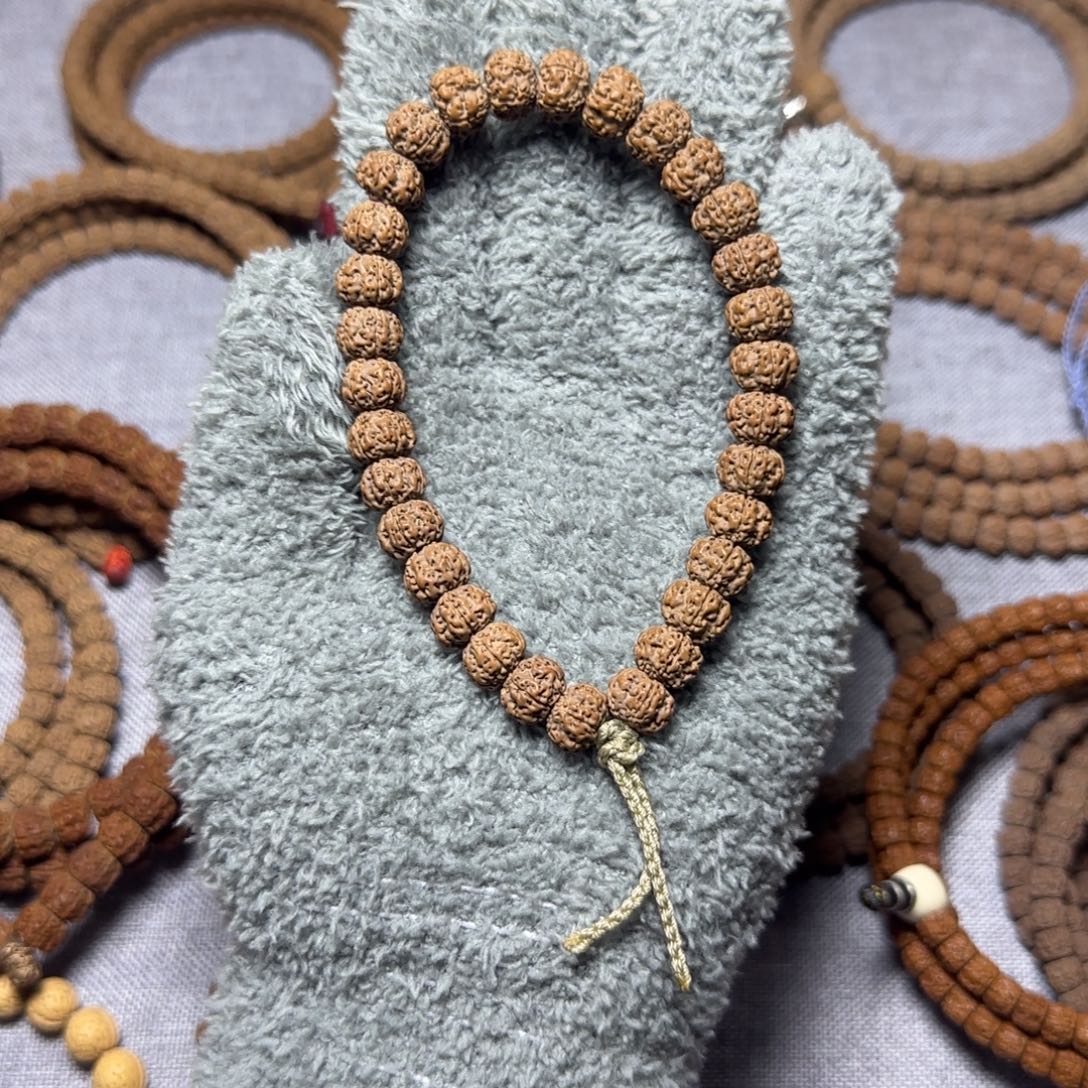 金刚菩提吊坠平细手持