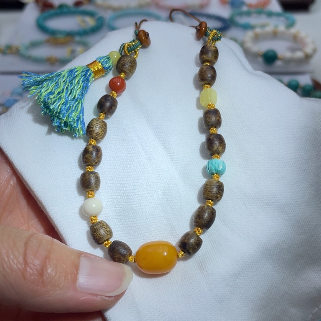 南红玛瑙未镶嵌珠宝奇石