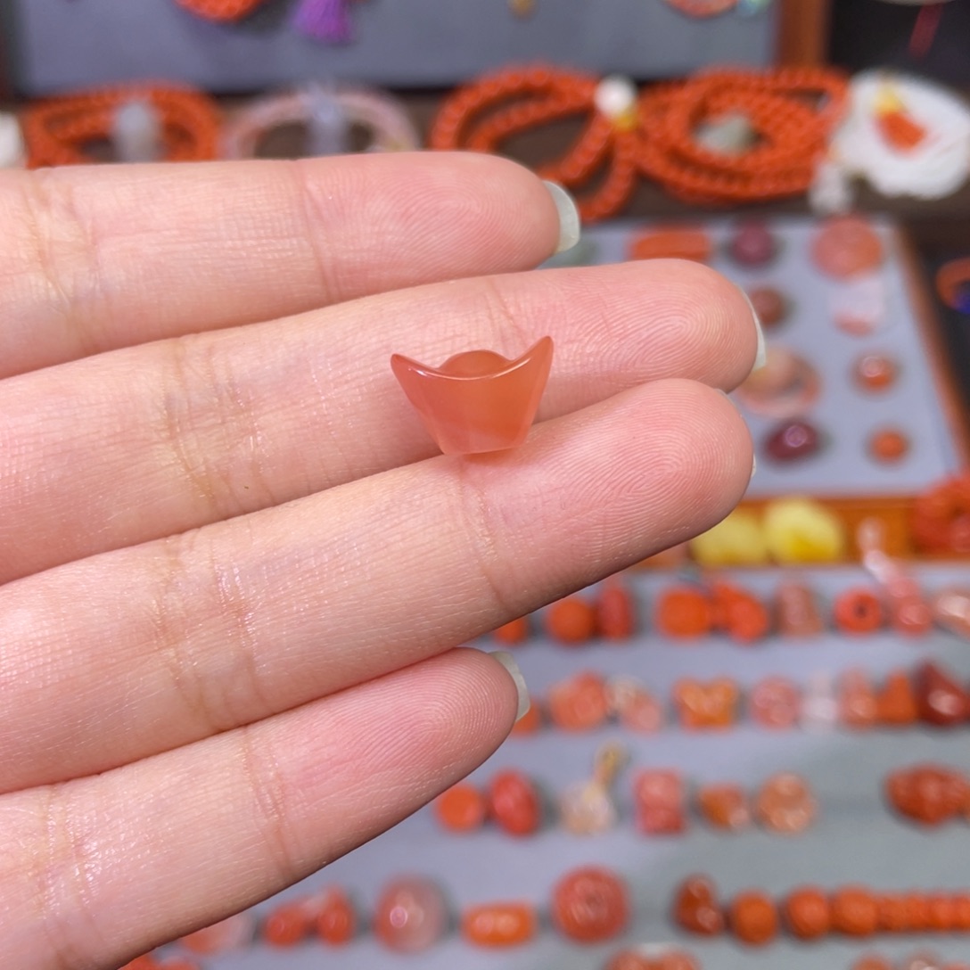 南红玛瑙未镶嵌冰红元宝