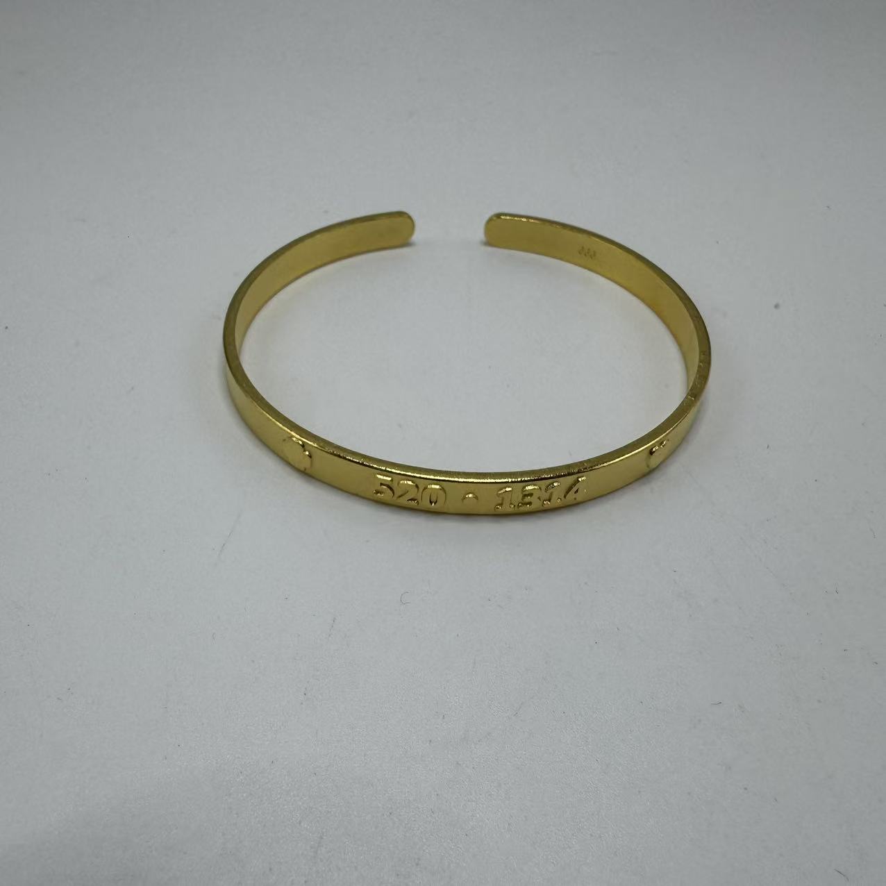 精选轻奢手镯A04