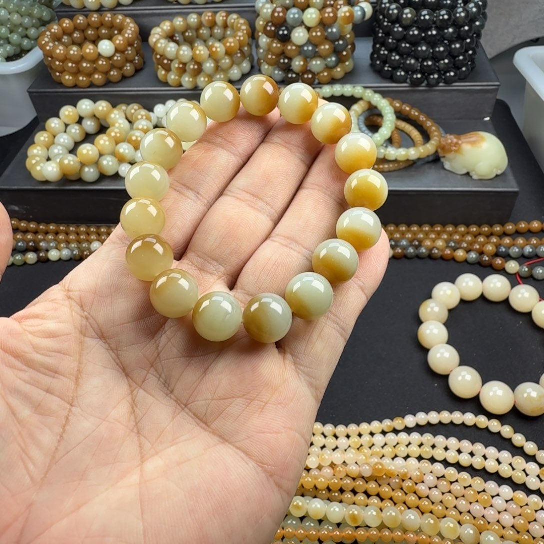 暮***@和田玉未镶嵌手链