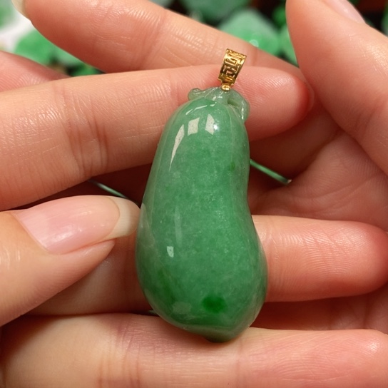 颈饰未镶嵌翡翠吊坠