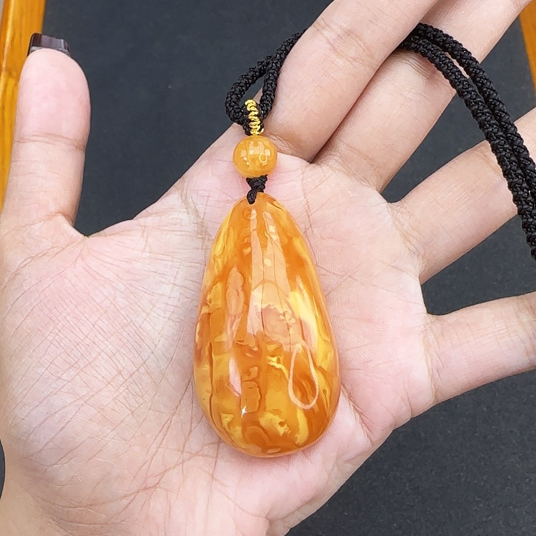 琥珀颈饰未镶嵌吊坠