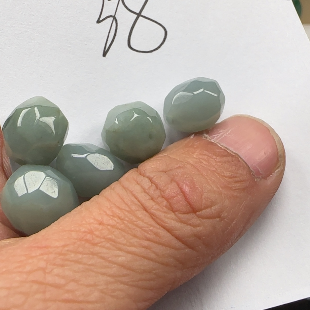 翡翠未镶嵌颈饰899779997