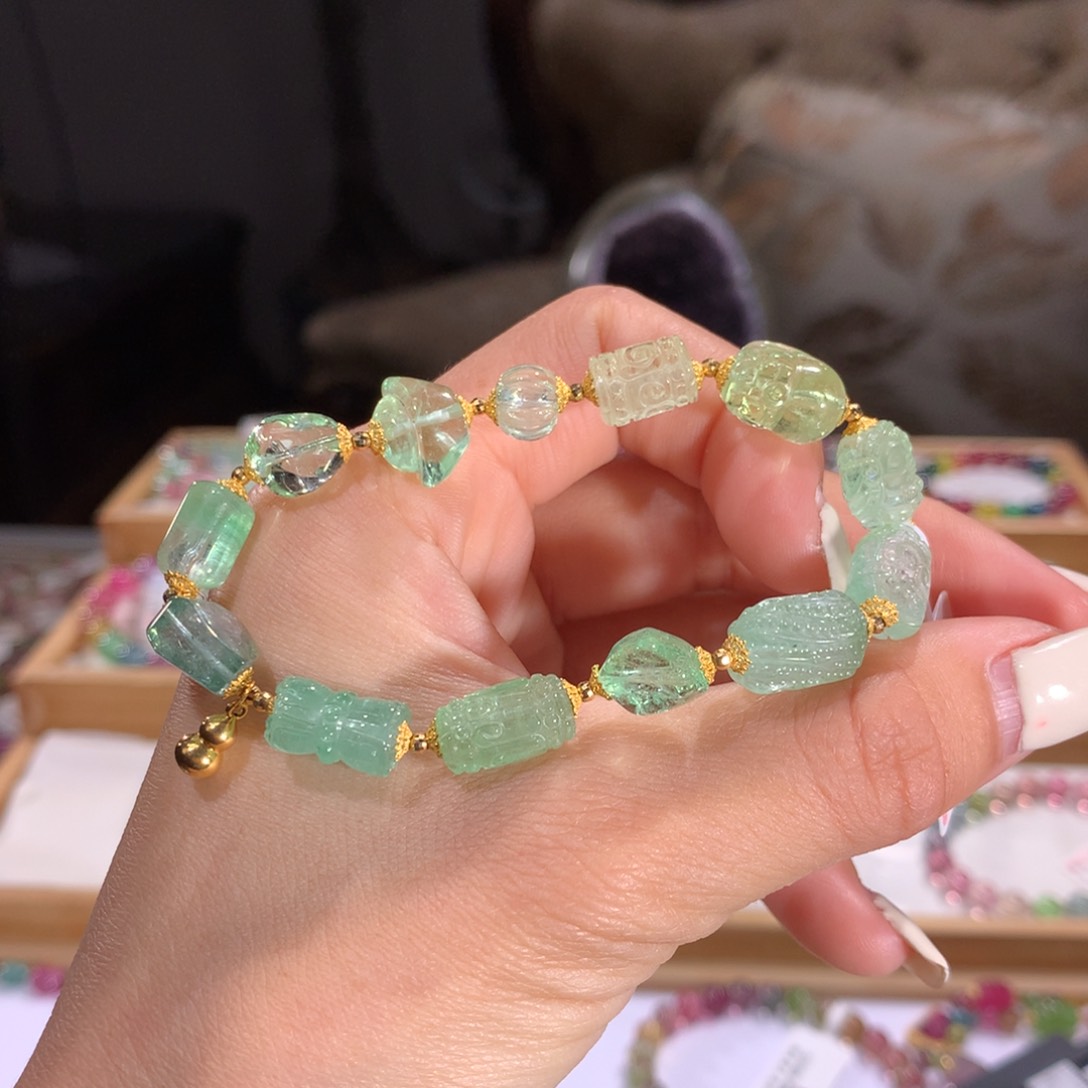 碧玺多样性发货一件未镶嵌