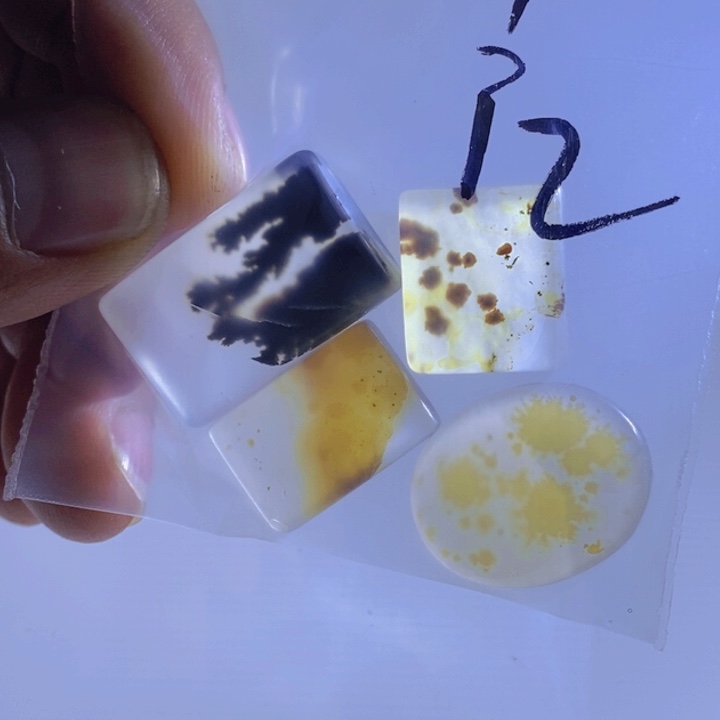 玛瑙/玉髓颈饰未镶嵌丫**?