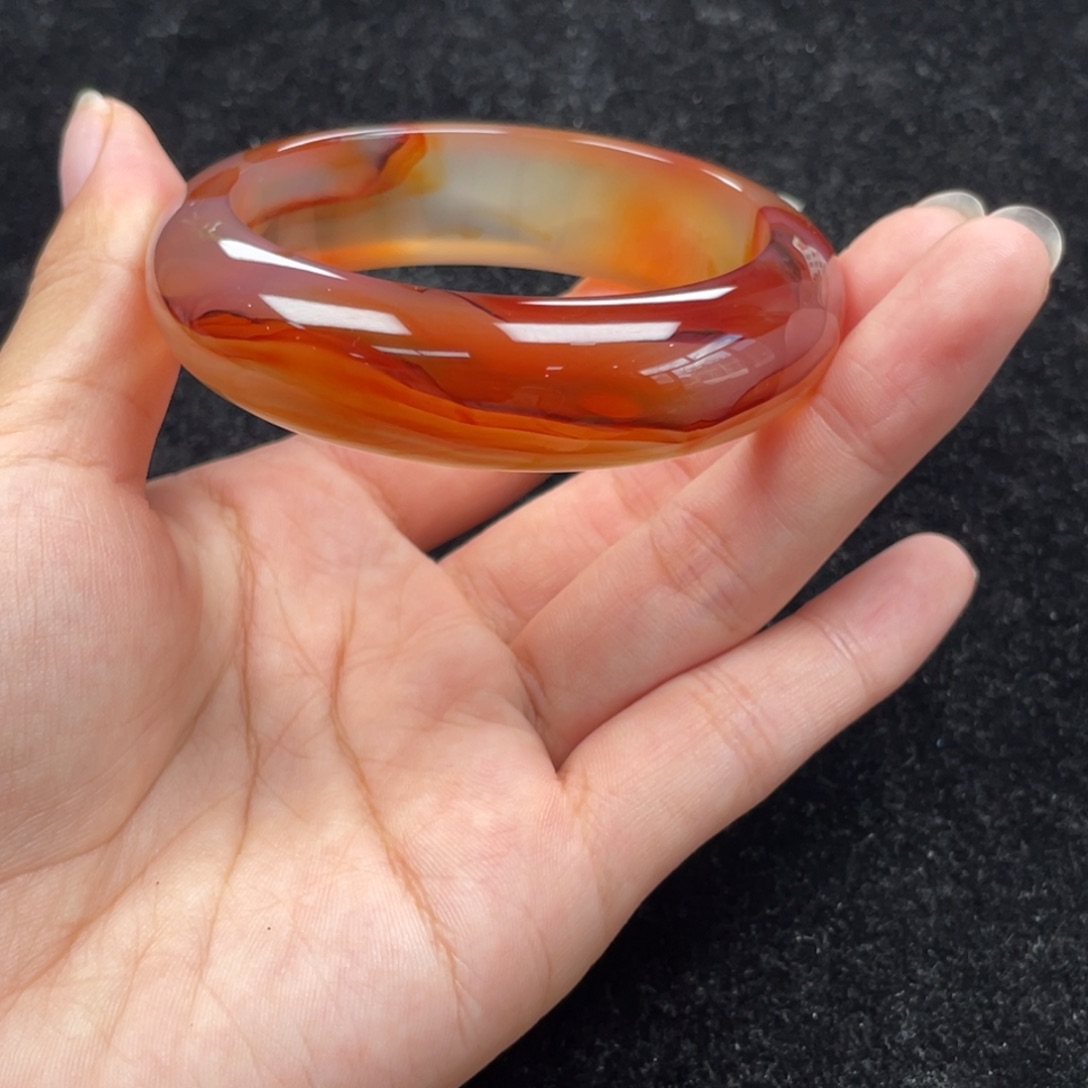 玛瑙/玉髓手镯未镶嵌