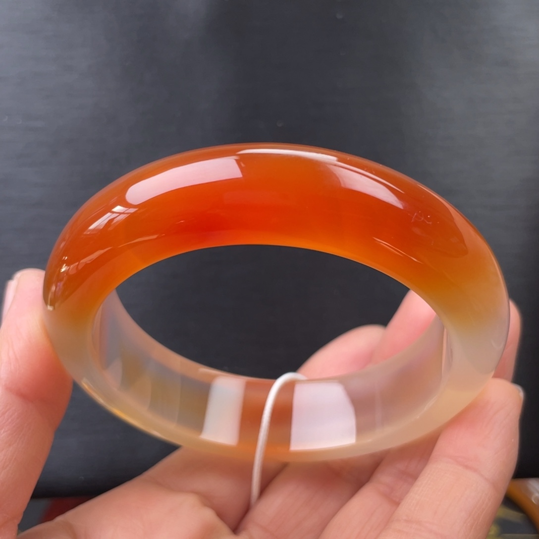 玛瑙/玉髓未镶嵌手镯57圈