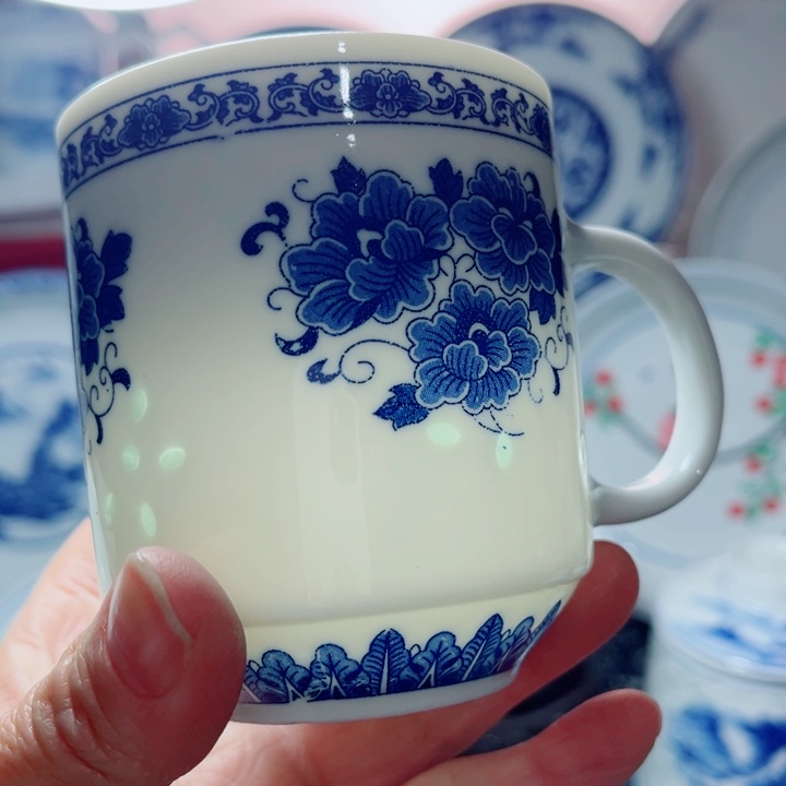 青花玲珑牡丹花小杯