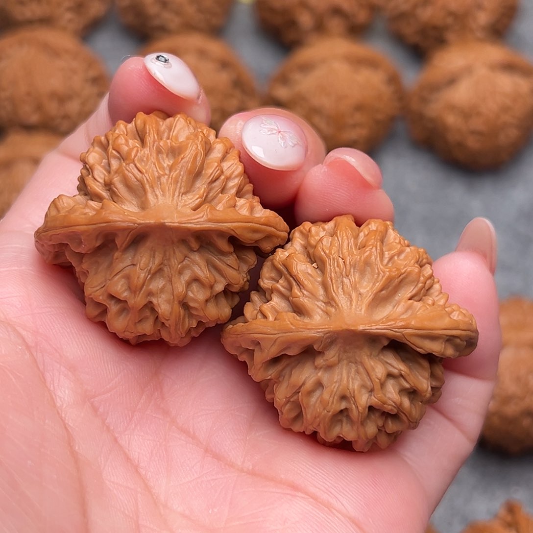 把件文玩核桃精品野生秦闷狮子王38全品绝绝子