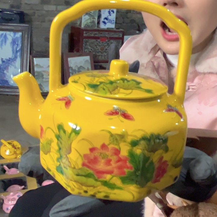 陶摆件景德镇高温瓷提梁壶