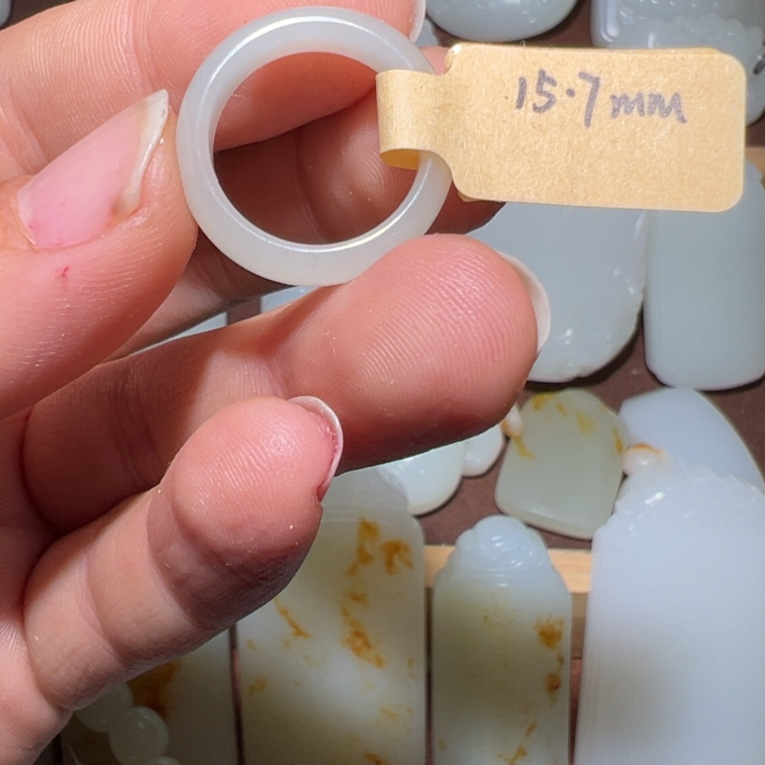 和田玉挂件未镶嵌金***饱