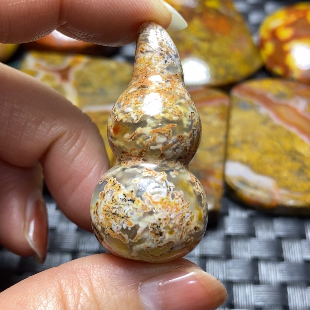 玛瑙/玉髓挂件未镶嵌