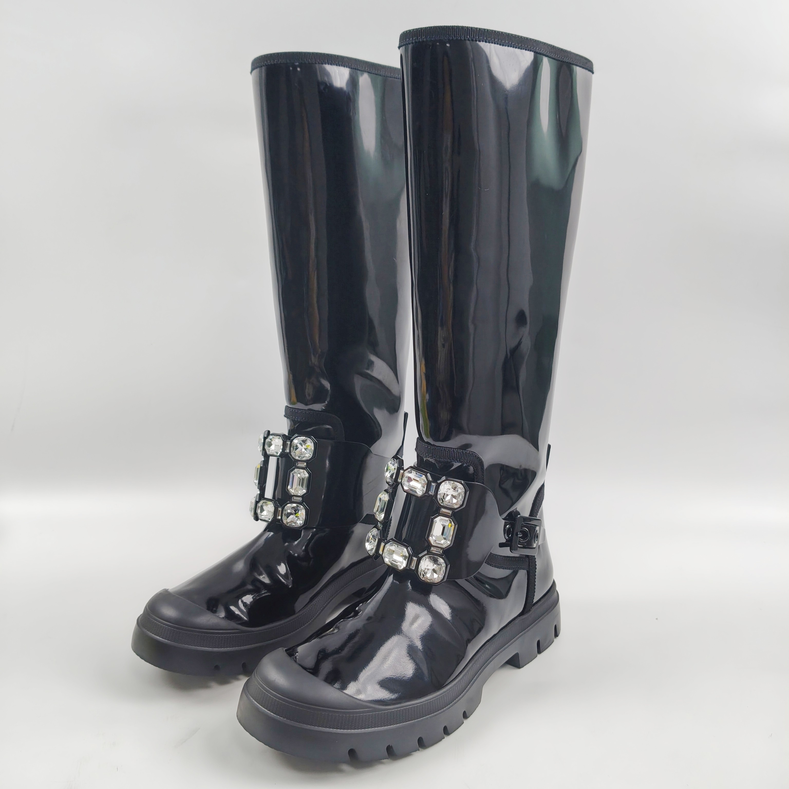 99新 Roger Vivier/罗杰·维威耶 37码 rv方砖靴子 99新 lz00877