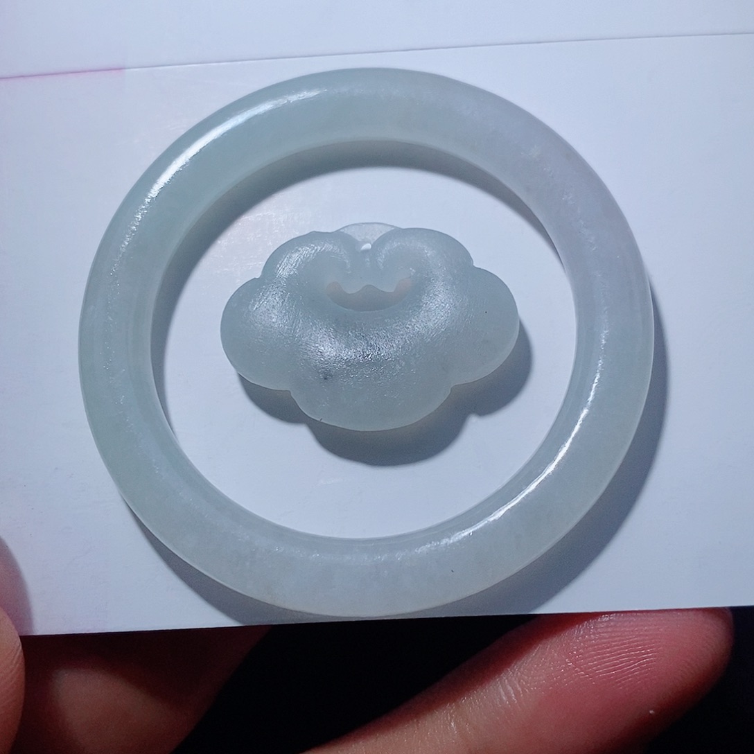 未镶嵌定制翡翠一套价格王炸