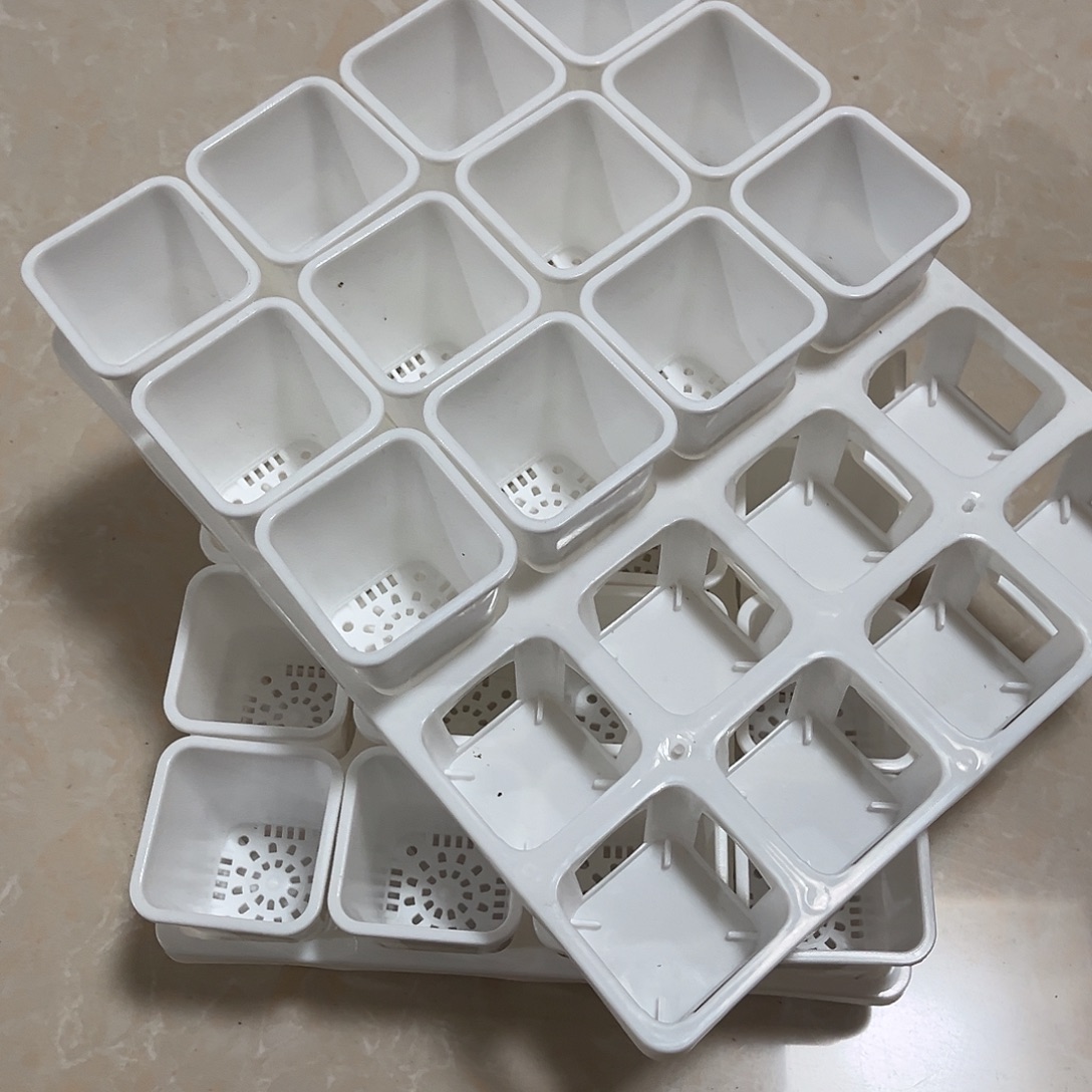 小高方口5.5高7白盆40个盆带2个拖架