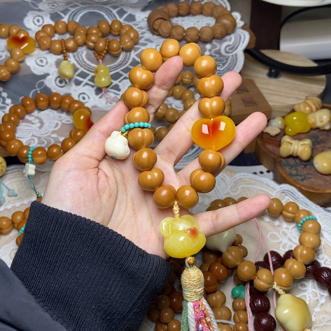 猴头核桃吊坠屁桃卡15