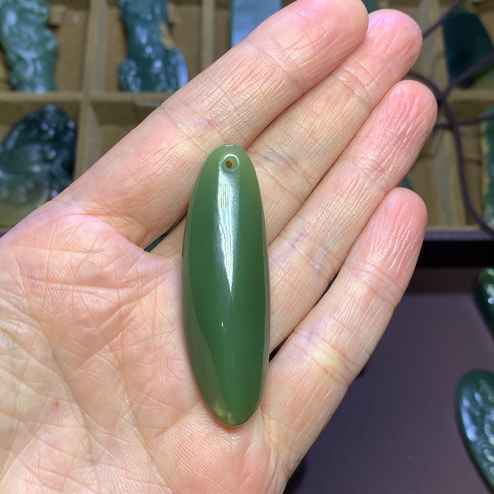 岫岩河磨玉（透闪石质玉）挂件未镶嵌莫*