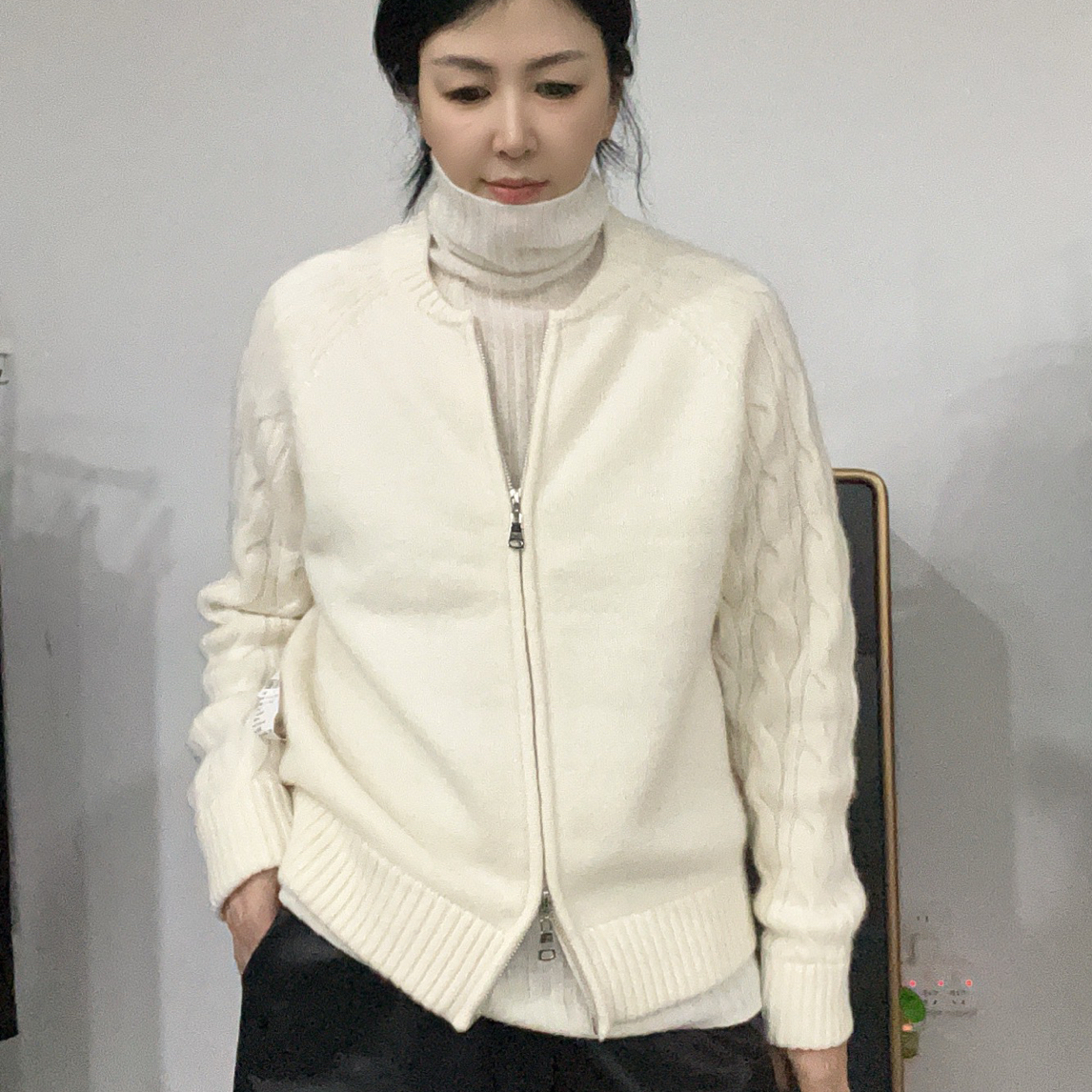 2025 秋冬新款100纯山羊绒衫女针织开衫立领双拉链长袖麻花外套