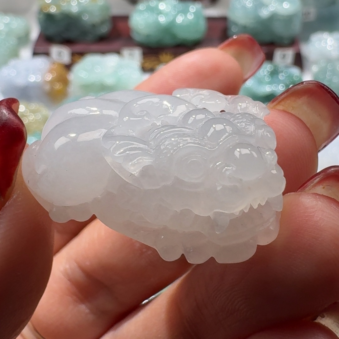 定制翡翠未镶嵌貔貅