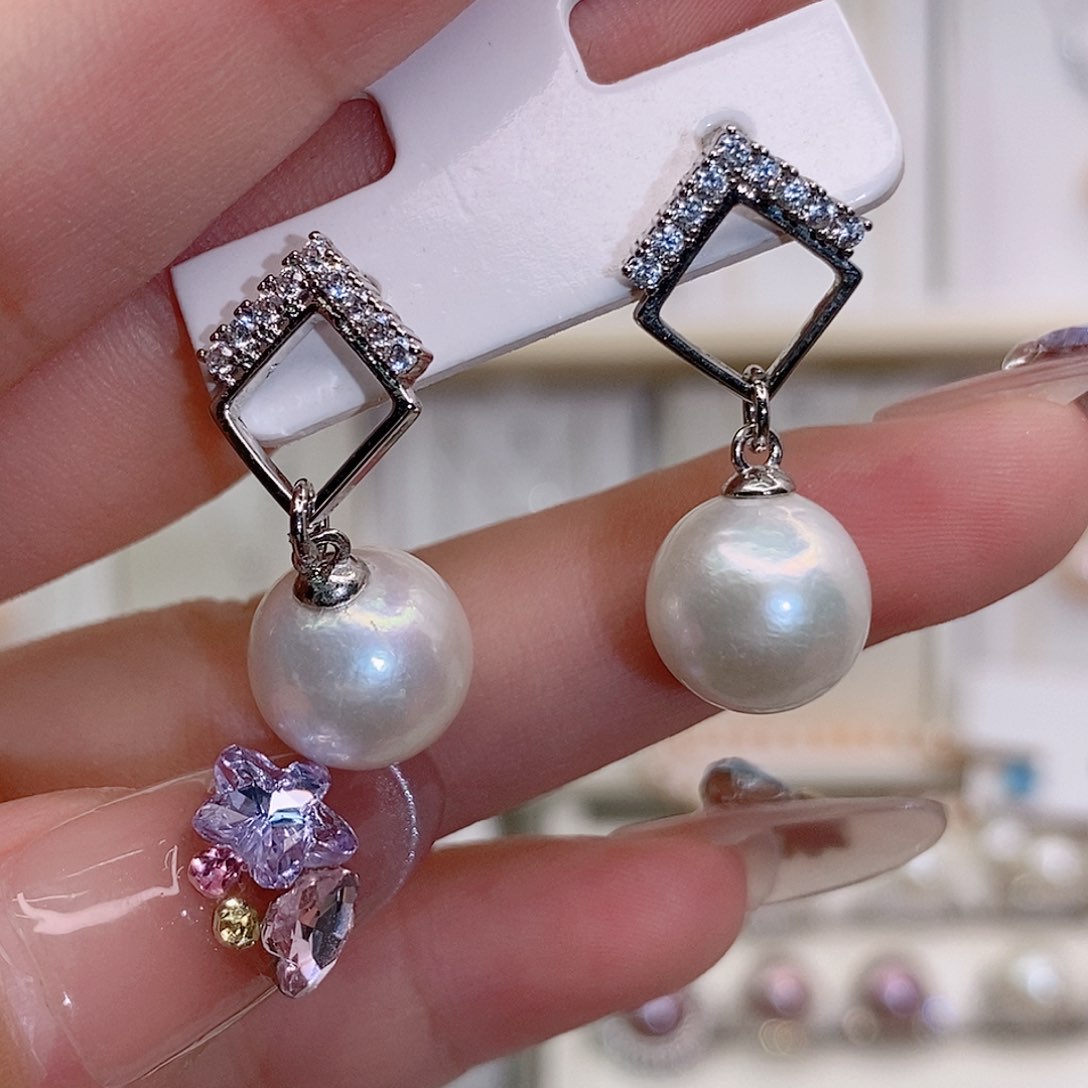 未镶嵌淡水珍珠耳饰10+