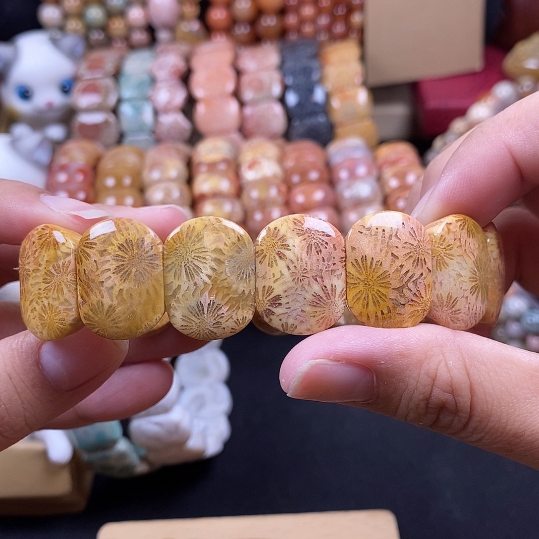 硅化珊瑚（珊瑚玉）手牌未镶嵌15