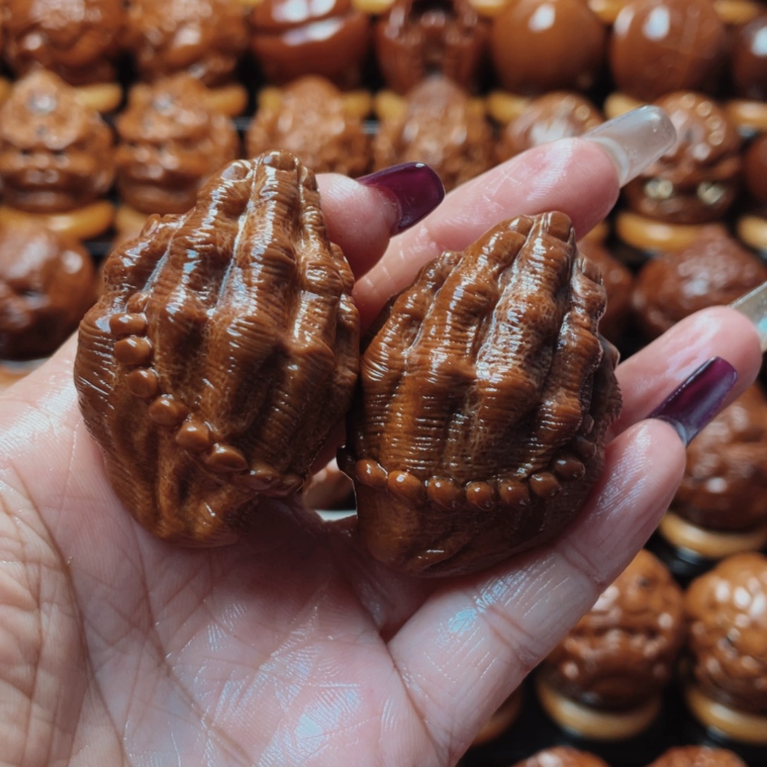 把件橄榄核橄榄球