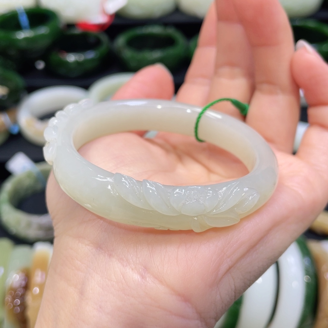 未镶嵌手镯和田玉43