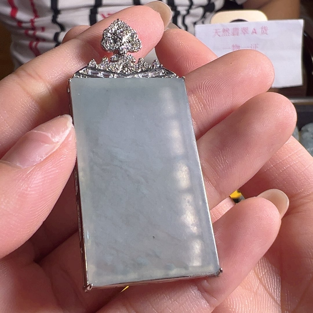 【闪购商品】颈饰未镶嵌翡翠翡翠