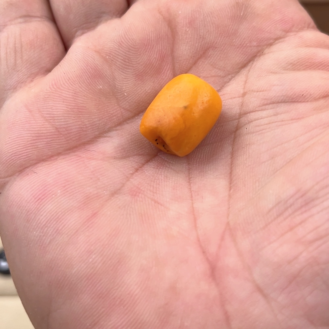 琥珀颈饰未镶嵌随*野