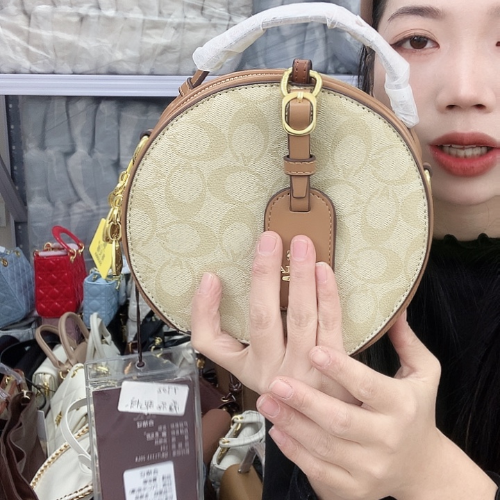 小牛皮（革）牛剖层皮革牛皮（革）
