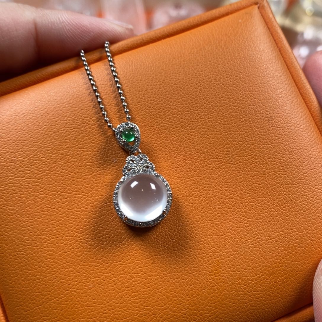 石英质玉合金颈饰蛋面