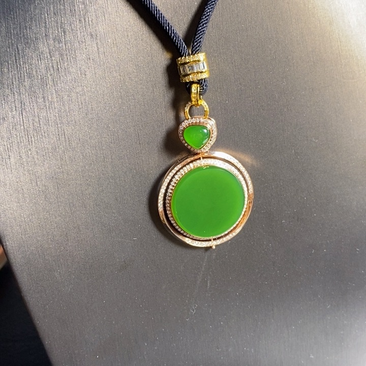 吊坠(不含链)18K金镶嵌和田玉N**1